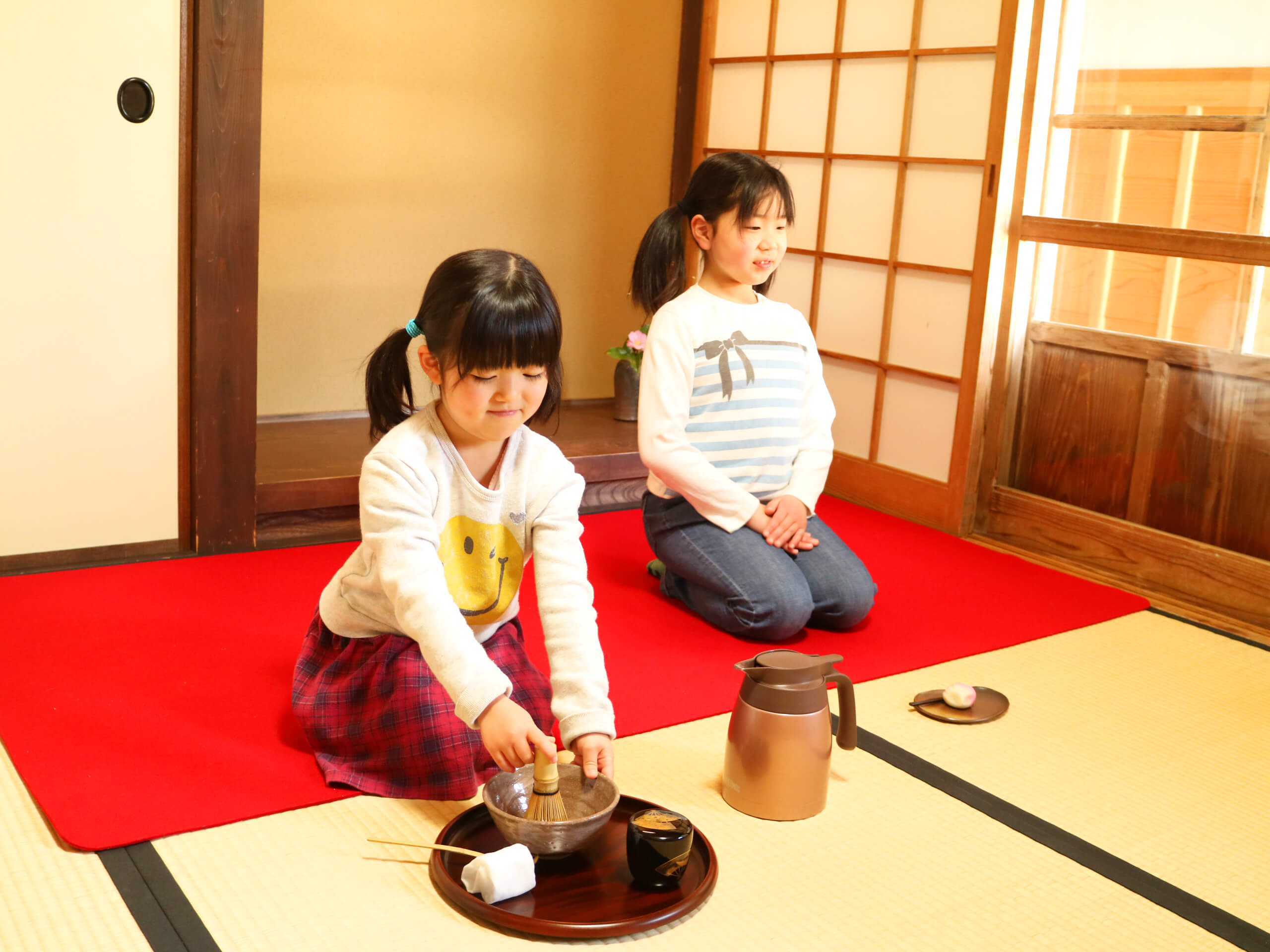 お父さんに美味しいお抹茶を点てましょう