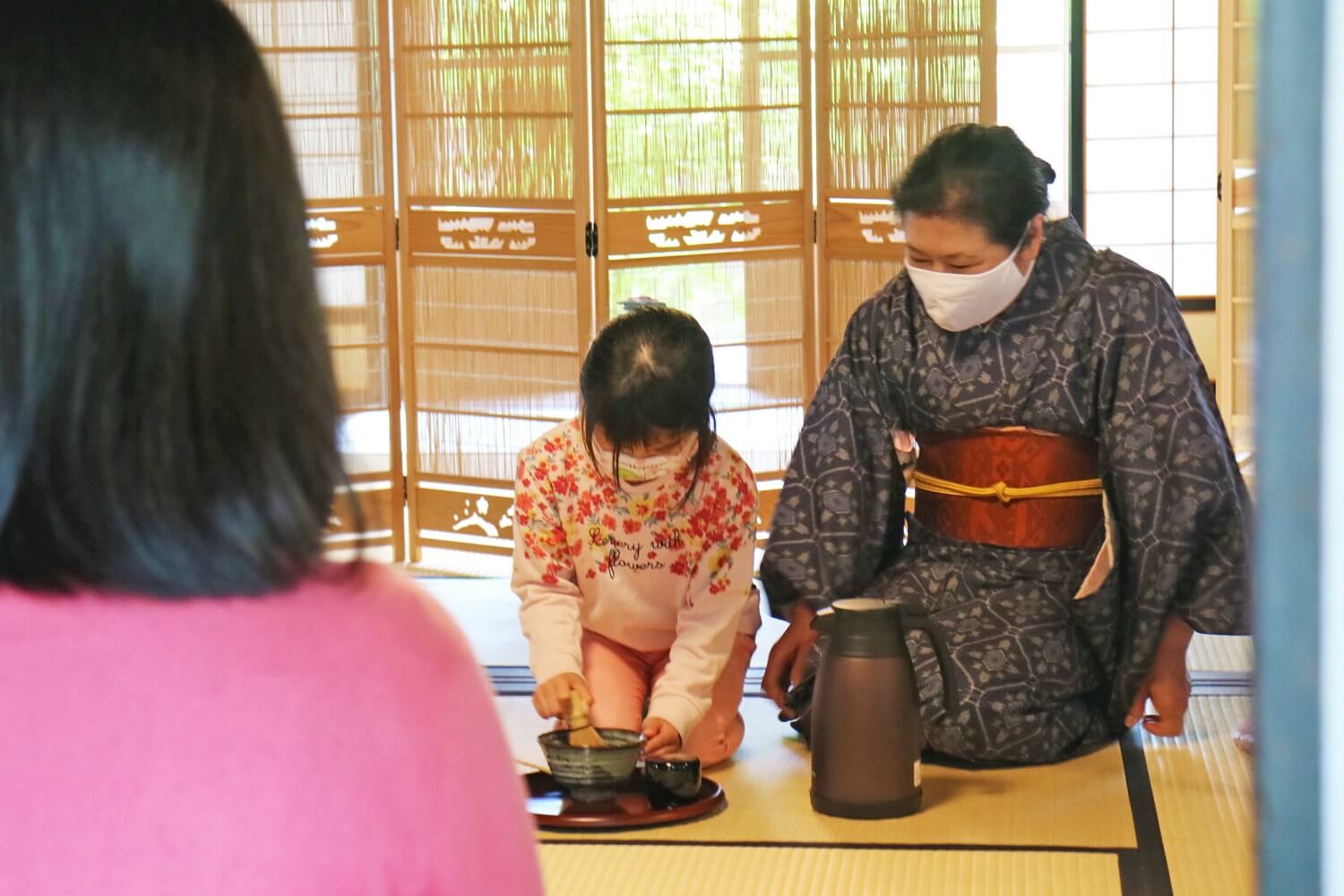 親子ではじめてのお抹茶体験